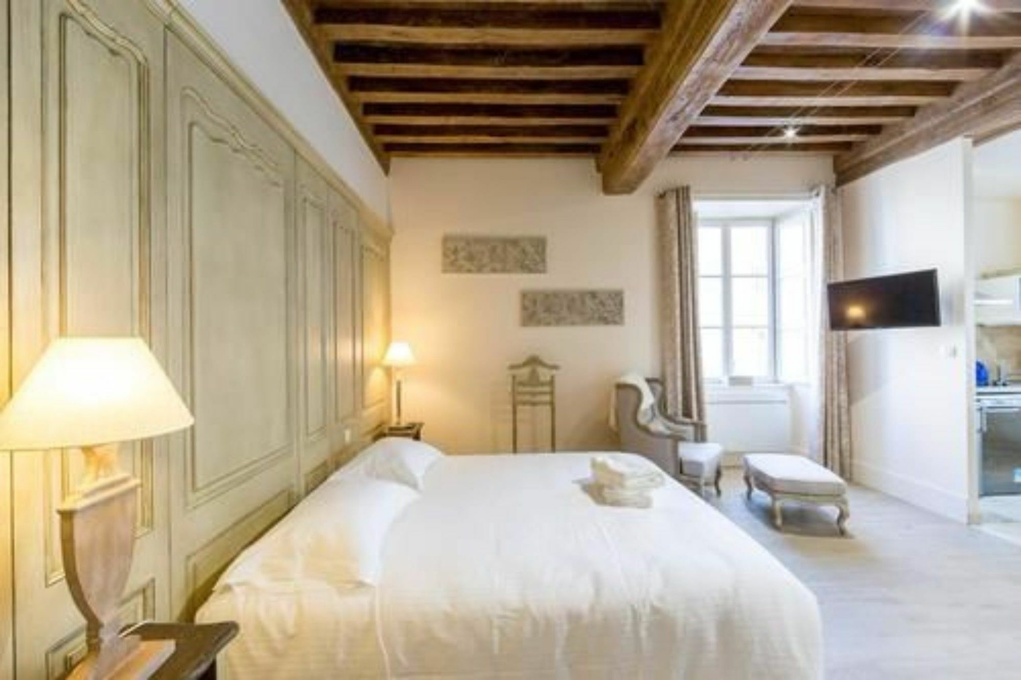 Bed and Breakfast Le Cara Seheiah 1D Beaune  Exteriér fotografie